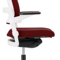 NOWY STYL - XILIUM Fotel Obrotowy SWIVEL CHAIR UPH/P WHITE | Oparcie - Tapicerowane | Zgodny z Rozporządzeniem z 2023 roku Szczegół fotela w wersji białej