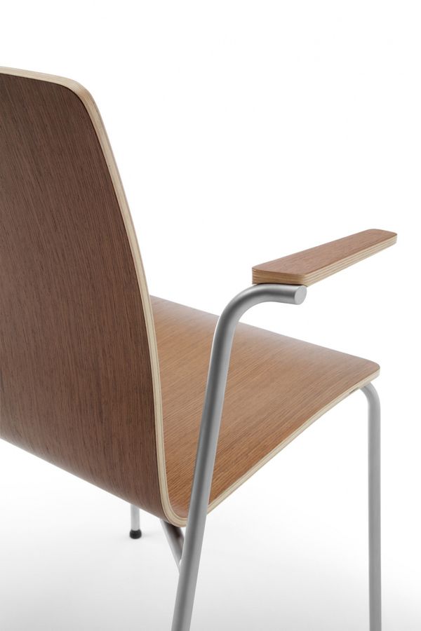 PROFIM - COM Krzesło konferencyjne K12H | Kubełek ze sklejki | Na 4 nogach Aranżacja podłokietnika